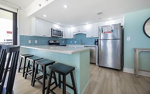 Phoenix Vi 6601 3 Bedroom Condo