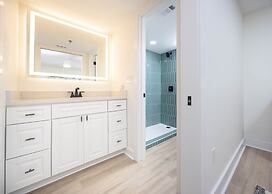 Phoenix Vi 6601 3 Bedroom Condo