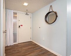 Phoenix East 201 3 Bedroom Condo