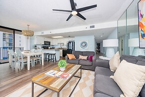 Phoenix East 201 3 Bedroom Condo