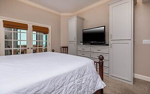 Phoenix West 807 3 Bedroom Condo