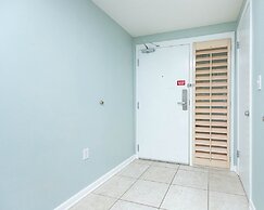 Phoenix Viii 8506 3 Bedroom Condo