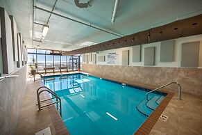 Phoenix Viii 8506 3 Bedroom Condo