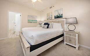 Phoenix Vii 71504 2 Bedroom Condo