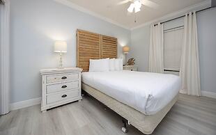 Phoenix Viii 8704 3 Bedroom Condo