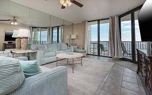 Phoenix Viii 8704 3 Bedroom Condo