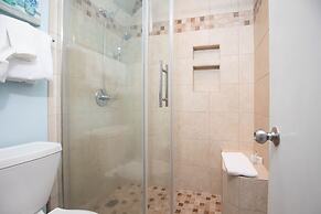 Phoenix V 105 3 Bedroom Condo