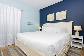 Phoenix V 105 3 Bedroom Condo