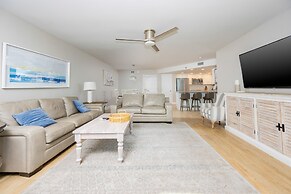 Phoenix Vii 7508 3 Bedroom Condo