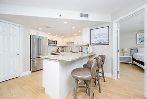 Phoenix Vii 7508 3 Bedroom Condo