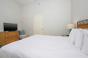 Phoenix East 001 3 Bedroom Condo