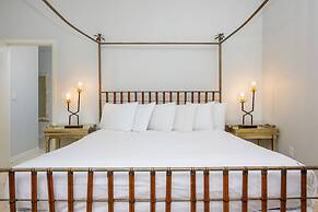 Phoenix East 001 3 Bedroom Condo