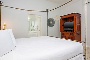 Phoenix East 001 3 Bedroom Condo