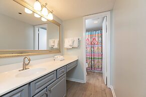 Phoenix East 410 2 Bedroom Condo