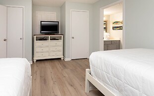 Phoenix East 410 2 Bedroom Condo