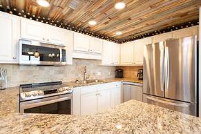 Phoenix X 1503 3 Bedroom Condo