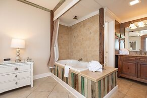 Phoenix X 1503 3 Bedroom Condo