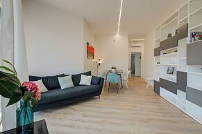 Modern Apartment in Arona