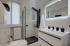 Modern Apartment in Arona