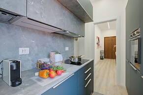 Modern Apartment in Arona