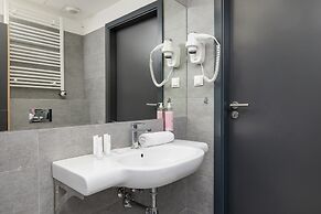 Studio Lwowska 1 by Renters