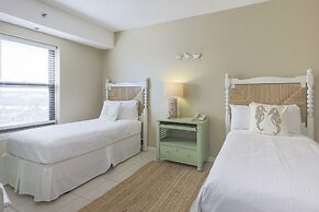 Phoenix Viii 8601 3 Bedroom Condo