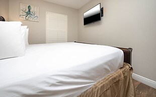 Phoenix X 1107 3 Bedroom Condo