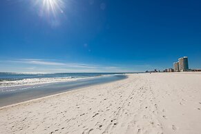 Phoenix Viii 8705 1 Bedroom Condo