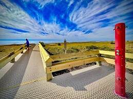 Phoenix Viii 8705 1 Bedroom Condo