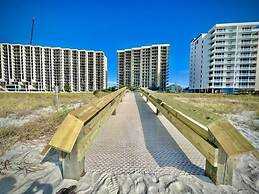 Phoenix Viii 8705 1 Bedroom Condo