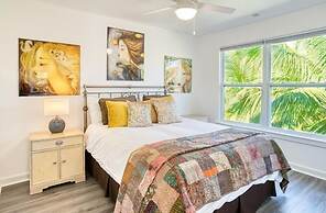 Henderson 3 Bedroom Home by RedAwning