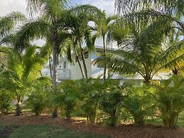 Henderson 3 Bedroom Home by RedAwning