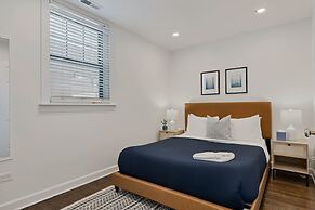 Modern Comfort 2 Bd Condo in Iconic Lincoln Square by AllSet Turnover