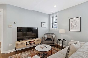 Modern Comfort 2 Bd Condo in Iconic Lincoln Square by AllSet Turnover