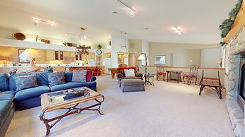 Snowcreek V #757 5 Bedroom Condo by RedAwning