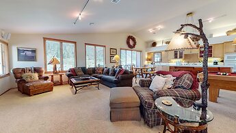 Snowcreek V #757 5 Bedroom Condo by RedAwning