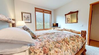 Snowcreek V #757 5 Bedroom Condo by RedAwning