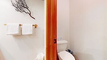 Snowcreek V #757 5 Bedroom Condo by RedAwning