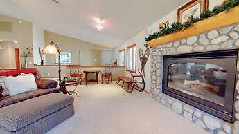 Snowcreek V #757 5 Bedroom Condo by RedAwning