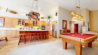 Snowcreek V #757 5 Bedroom Condo by RedAwning