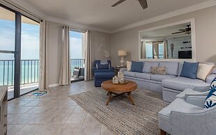 Phoenix East 1406 3 Bedroom Condo by Redawning