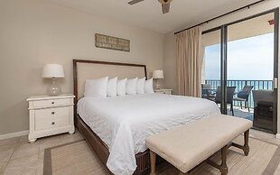 Phoenix East 1406 3 Bedroom Condo by Redawning