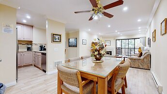 Summit #245 1 Bedroom Condo by RedAwning