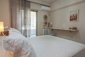 Stylish Athinas House in Kallithea