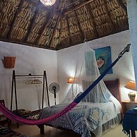 Mayan Bungalow Near Chichén Itza