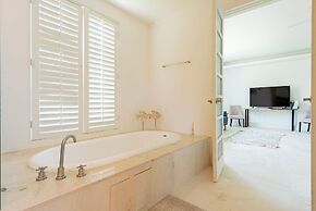 Premium 3 Bedroom Condo