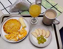 HOTEL  BALI AT POBLADO