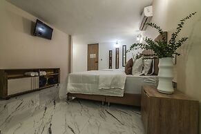 HOTEL  BALI AT POBLADO