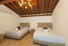 HOTEL  BALI AT POBLADO