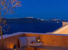 Villa in Oía with views of the caldera